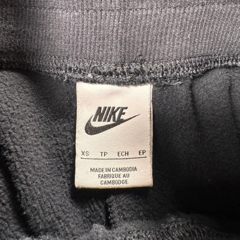 Nike Fleece Joggers Black Sweatpants XS Embroidered Swoosh Logo High Waisted‎